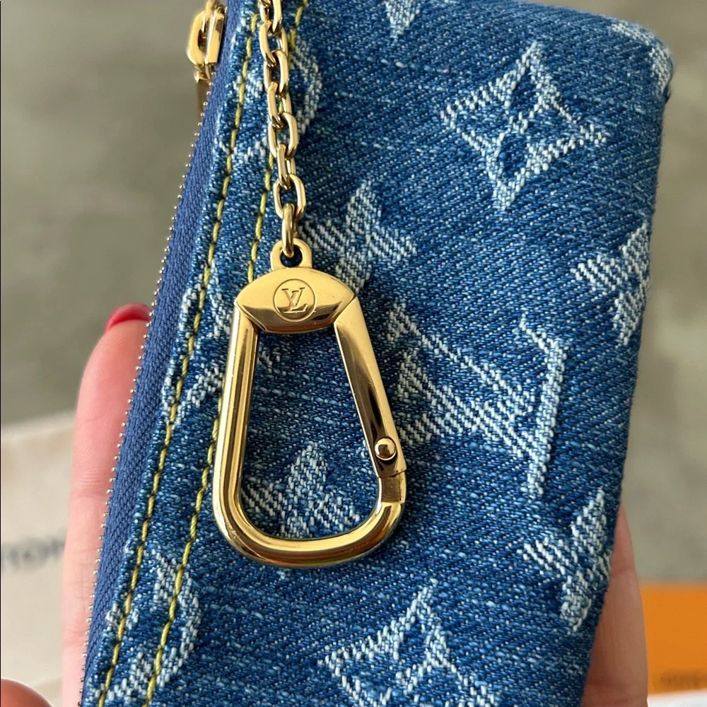 🖤 New! Limited Edition! Louis Vuitton Denim Key Pouch